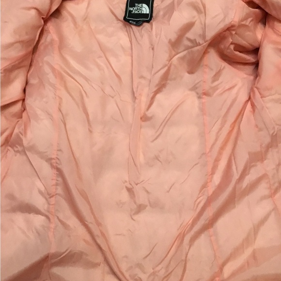 The North Face Women's Cream Puffer Jacket - Picture 10 of 16